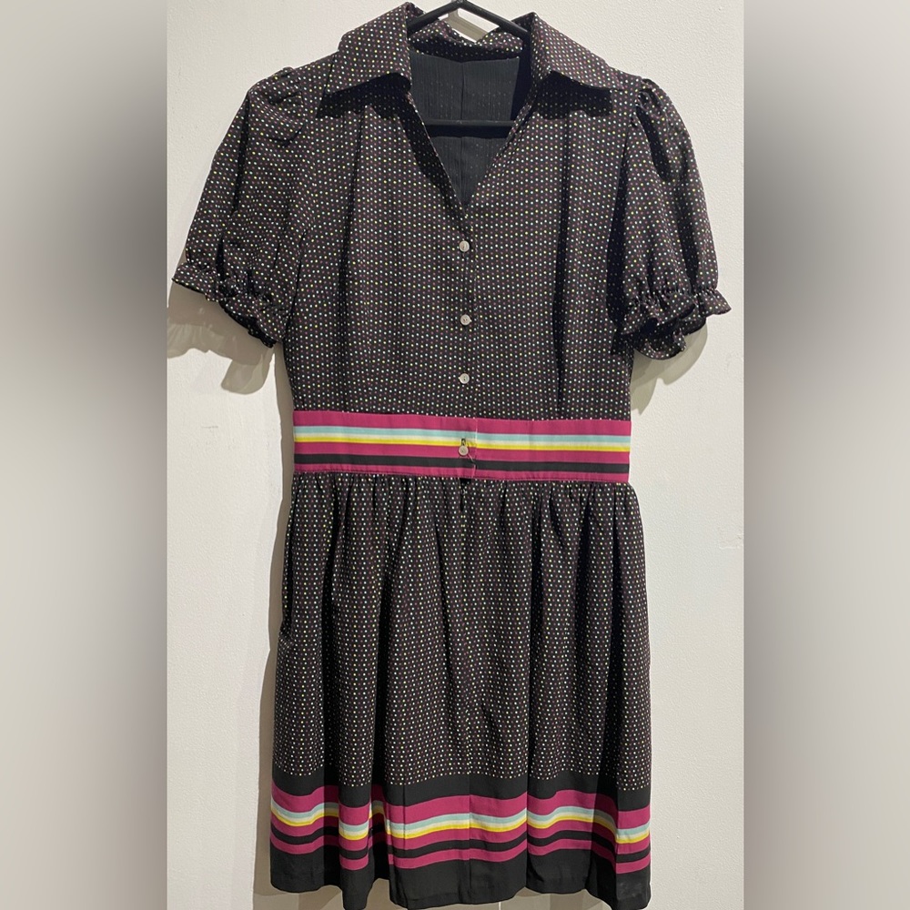 Dots and stripes pattern - half sleeve casual dress - no tags but size 4-ish